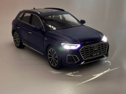 Automacheta Audi Q5 S-Line 45 TFSI, din Metal – 20,5 cm, cu Funcție Pull-Back, Sunete, Lumini și Elemente Mobile [1]