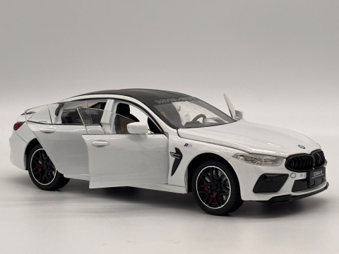 Automachetă BMW M8 Competition Pachet MANHART din Metal, 1:24, Fum pe Bază de Apă, Funcție Pull-Back, Uși, Capotă și Portbagaj Deschizătoare, Lumină și Sunet, 21 cm [11]