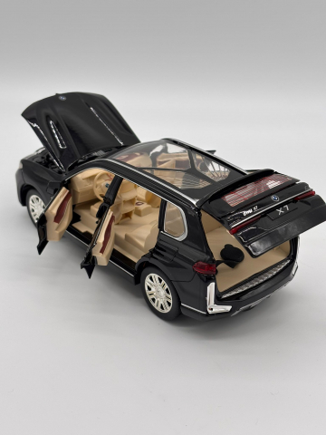 Automacheta BMW X7, din Metal, Fum pe Baza de Apă, cu Sunete si Lumini, Elemente Mobile, Functie Pull-Back, 20 cm [1]