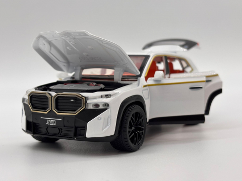 Automacheta BMW XM, din Metal, cu Sunete, Lumini, Elemente Mobile, 15 cm [4]