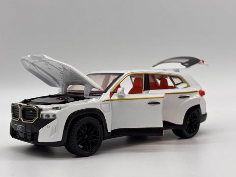 Automacheta BMW XM, din Metal, cu Sunete, Lumini, Elemente Mobile, 15 cm [3]