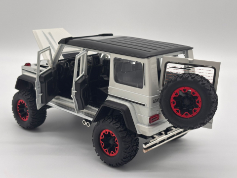 Automacheta Mercedes-Benz G Class V12, din Metal cu Fum pe baza de Apă, Sunete, Elemente Mobile, Lumini și Funcție Pull-Back – 20 cm [13]