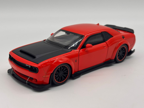 Automachetă Dodge Challenger Hellcat SRT din Metal, 1:32, Funcție Pull-Back, Uși, Capotă și Portbagaj Deschizătoare, Sunete și Lumini, 15.5 cm [3]