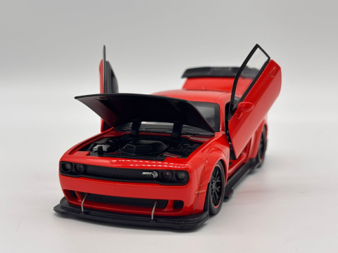 Automachetă Dodge Challenger Hellcat SRT din Metal, 1:32, Funcție Pull-Back, Uși, Capotă și Portbagaj Deschizătoare, Sunete și Lumini, 15.5 cm [9]