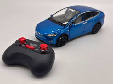 Automachetă Tesla Model X din Metal, cu Telecomandă, Fum pe Bază de Apă, Lumină și Sunet, Acumulator Inclus [2]