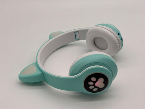 Căști Wireless cu Urechi de Pisică , Lumini LED, Bass Puternic, TF Card, Bluetooth 5.0, Autonomie 7 Ore, STN-28 [6]