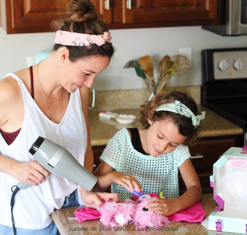 Jucărie de Plus Surpriză Scruff-a-Luvs Mystery Rescue Pet, Animal de Companie Interactiv, Se Spală și Se Transformă, Certificat de Adopție Inclus [10]