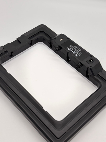 Lampă LED Profesională 30x40 cm, Cu Suport Pentru Stativ, 3 Suporturi Telefon, Reglaj Luminozitate și Temperatură Culoare, Telecomandă Wireless [9]