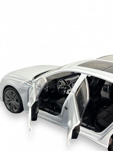 Macheta Audi A6L, 1:18, din Metal, cu Lumini si Sunete realistice de Motor si Alarma, cu Functie Pull-Back, cu Functie de Deschidere a Usilor - Alb [12]