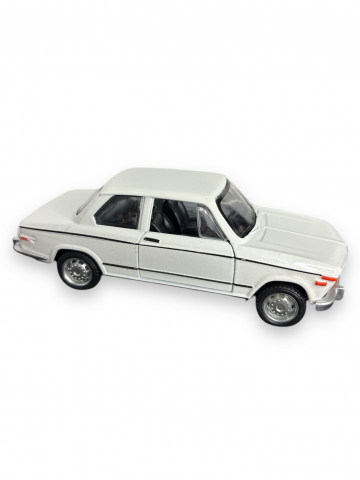 Macheta BMW 2002, din Metal, cu Lumini si Sunete realistice de Motor si Alarma, cu Functie Pull-Back, cu Functie de Deschidere a Usilor - Alb [1]