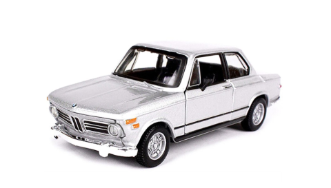 Automachete - Macheta BMW Rechin 2002, din Metal, cu Lumini si Sunete realistice de Motor si Alarma, cu Functie Pull-Back, cu Functie de Deschidere a Usilor - Alb