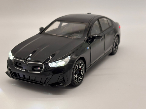 Macheta BMW i5 M60 din Metal – 20,5 cm, cu Sunete, Lumini, Funcție Pull-Back și Roți Direcționabile [21]