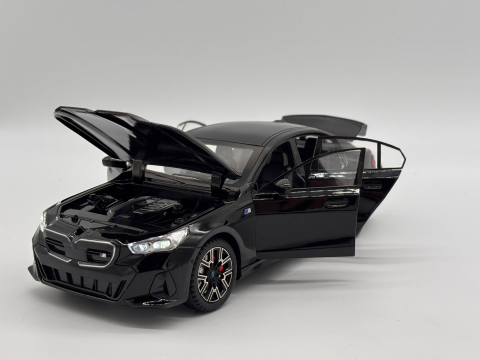 Macheta BMW i5 M60 din Metal – 20,5 cm, cu Sunete, Lumini, Funcție Pull-Back și Roți Direcționabile [10]