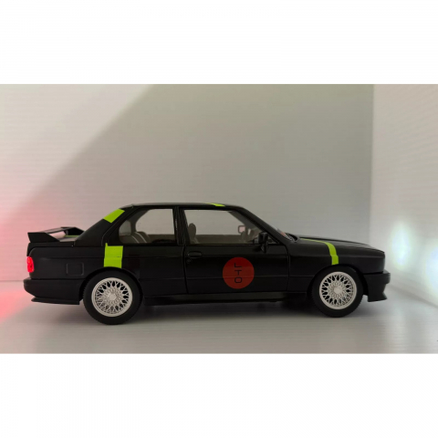 Macheta BMW M3 E30, din Metal cu Sunete, Lumini, Functie Pull-Back, Usi, Capota si Portbagaj Deschizatoare si Detalii Realistice [2]