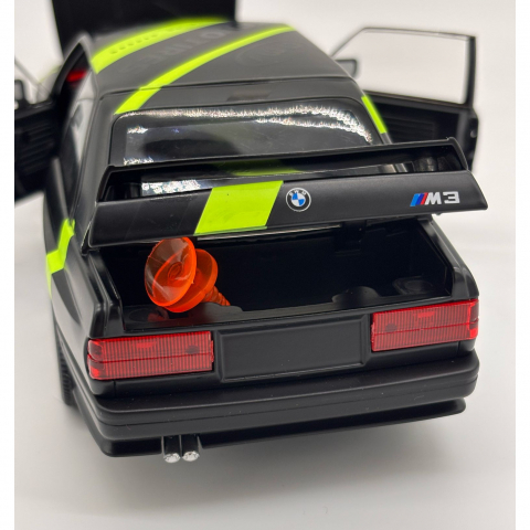 Macheta BMW M3 E30, din Metal cu Sunete, Lumini, Functie Pull-Back, Usi, Capota si Portbagaj Deschizatoare si Detalii Realistice [7]