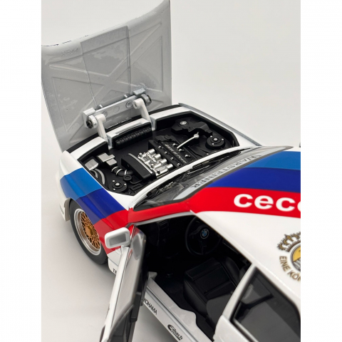 Macheta BMW M3 E30, din Metal cu Sunete, Lumini, Functie Pull-Back, Usi, Capota si Portbagaj Deschizatoare si Detalii Realistice [5]