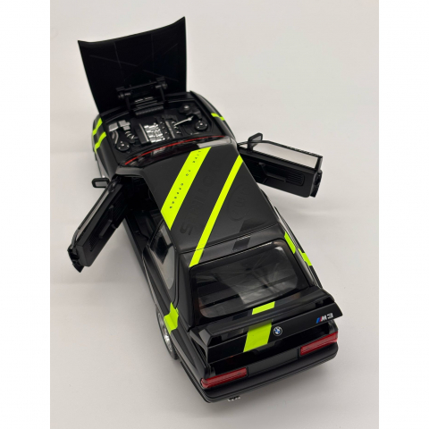 Macheta BMW M3 E30, din Metal cu Sunete, Lumini, Functie Pull-Back, Usi, Capota si Portbagaj Deschizatoare si Detalii Realistice [6]