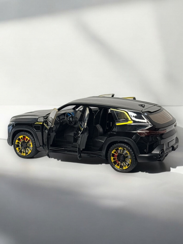 Macheta BMW XM, Fum pe Baza de Apa, Faruri si Stopuri Luminoase, din Metal, cu Lumini si Sunete realistice de Motor si Alarma, Volan Functional, cu Functie Pull-Back, cu Functie de Deschidere a Usilor [8]