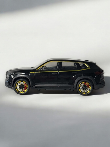 Macheta BMW XM, Fum pe Baza de Apa, Faruri si Stopuri Luminoase, din Metal, cu Lumini si Sunete realistice de Motor si Alarma, Volan Functional, cu Functie Pull-Back, cu Functie de Deschidere a Usilor [6]