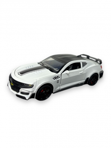 Macheta Chevrolet Camaro, din Metal, cu Lumini ( Faruri si Stopuri ) si Sunete realistice de Motor si Alarma, cu Functie Pull-Back, cu Functie de Deschidere a Usilor, Alb [6]