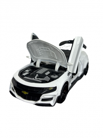 Macheta Chevrolet Camaro, din Metal, cu Lumini ( Faruri si Stopuri ) si Sunete realistice de Motor si Alarma, cu Functie Pull-Back, cu Functie de Deschidere a Usilor, Alb [9]