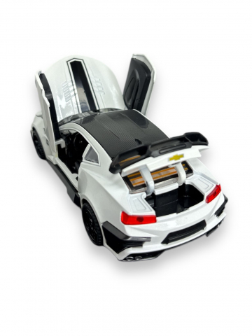 Macheta Chevrolet Camaro, din Metal, cu Lumini ( Faruri si Stopuri ) si Sunete realistice de Motor si Alarma, cu Functie Pull-Back, cu Functie de Deschidere a Usilor, Alb [8]