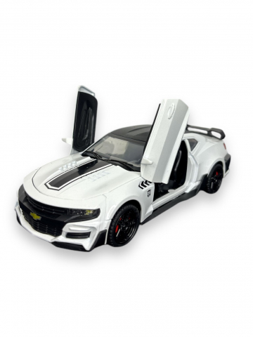Macheta Chevrolet Camaro, din Metal, cu Lumini ( Faruri si Stopuri ) si Sunete realistice de Motor si Alarma, cu Functie Pull-Back, cu Functie de Deschidere a Usilor, Alb [0]