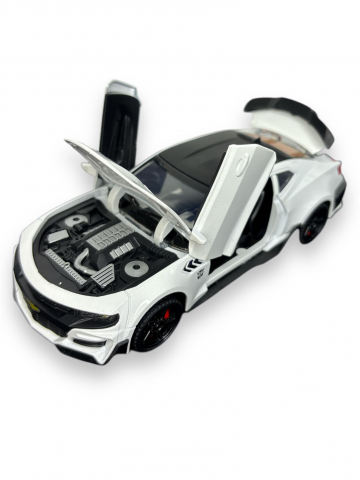 Macheta Chevrolet Camaro, din Metal, cu Lumini ( Faruri si Stopuri ) si Sunete realistice de Motor si Alarma, cu Functie Pull-Back, cu Functie de Deschidere a Usilor, Alb [5]