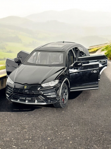 Macheta Lamborghini Urus, Fum pe Baza de Apa, din Metal, cu Lumini si Sunete realistice de Motor si Alarma, cu Functie Pull-Back, cu Functie de Deschidere a Usilor - Negru [6]