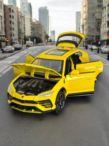 Macheta Lamborghini Urus, Fum pe Baza de Apa, din Metal, cu Lumini si Sunete realistice de Motor si Alarma, cu Functie Pull-Back, cu Functie de Deschidere a Usilor [3]