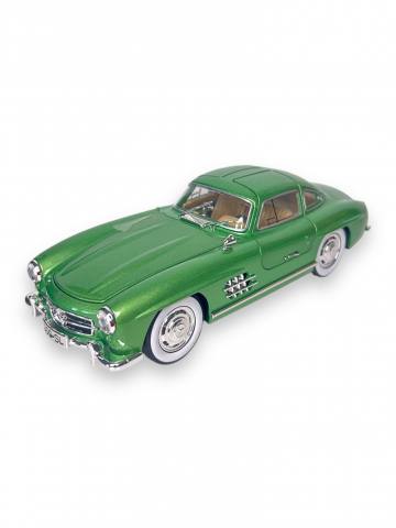 Macheta Mercedes-Benz 300 SL, Fum pe Baza de Apa, Sunete de Motor si Lumini, Functii de Deschidere Usi si Pull-Back, Verde, 1:24 [1]