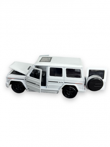 Macheta Mercedes-Benz G Class, din Metal, cu Lumini ( Faruri si Stopuri ) si Sunete realistice de Motor si Alarma, cu Functie Pull-Back, cu Functie de Deschidere a Usilor, Alb [4]