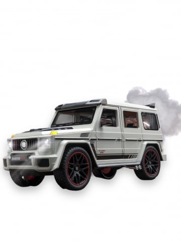 Automachete - Macheta Mercedes G-Class Brabus, Fum pe Baza de Apa, din Metal, cu Lumini si Sunete realistice de Motor si Alarma, cu Functie Pull-Back, cu Functie de Deschidere a Usilor si de Viraj - Alb