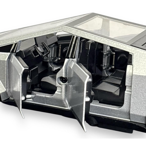 Macheta Tesla Cybertruck, Faruri si Stopuri Luminoase, din Metal, cu Lumini si Sunete realistice de Motor si Alarma, Volan Functional, cu Functie Pull-Back, cu Functie de Deschidere a Usilor - Gri [10]