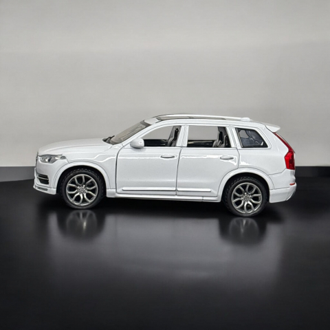 Macheta Volvo XC90, din Metal, cu Lumini si Sunete realistice de Motor si Alarma, cu Functie Pull-Back, cu Functie de Deschidere a Usilor - Alb [5]