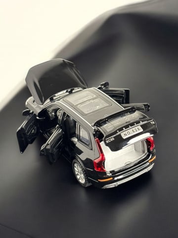Macheta Volvo XC90, din Metal, cu Lumini si Sunete realistice de Motor si Alarma, cu Functie Pull-Back, cu Functie de Deschidere a Usilor - Negru [11]