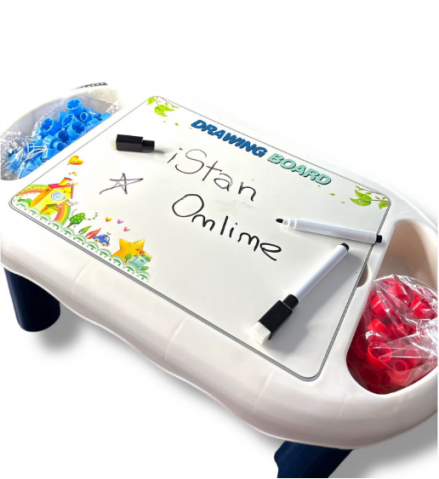 Toate Produsele - Masa Interactiva DIY cu Puzzle si Blocuri de Constructie – Include 48 Piese de Asamblare, Tabla de Scris cu 2 Creioane, Placa de Constructie, Joc Gobang cu 100 Piese, Abtibilduri