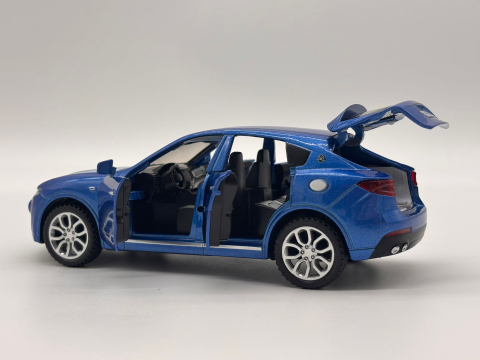 Automacheta Maserati Levante, din Metal, 15 cm – Cu Funcție Pull-Back, Sunete, Lumini și Elemente Mobile [15]