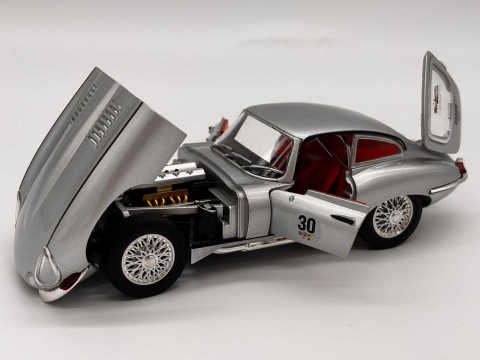 Mașină din Metal Jaguar E-Type Coupe 1:24, 19 cm, Pullback, Lumini și Sunete [5]