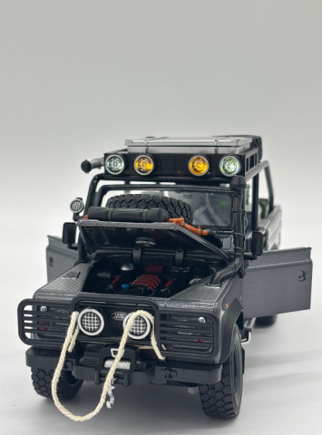Masina din Metal Land Range Rover Defender 110 Tomb LE Pickup 1:24, 22 cm, Pull Back, Se Deschide Complet, Lumini si Sunete, Accesorii Incluse [11]