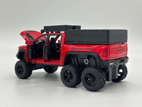 Mașină din Metal RAM Hennessey 1:24, Model Off-Road cu Pullback, Lumini și Sunete, Uși Deschizătoare, Accesorii Detașabile, 19 cm [8]