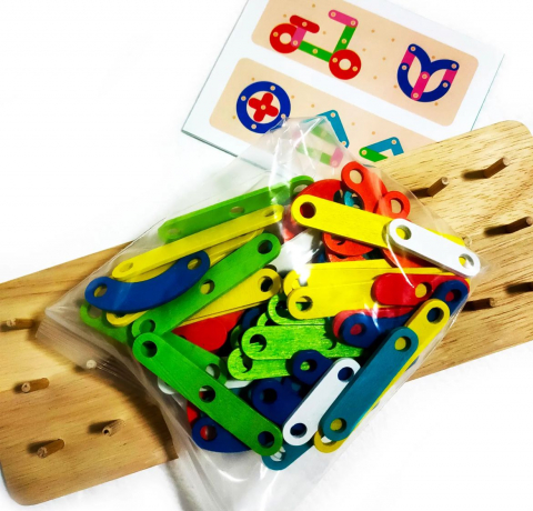 Placa Montessori Geoboard din Lemn, Cuvinte si Cifre [1]