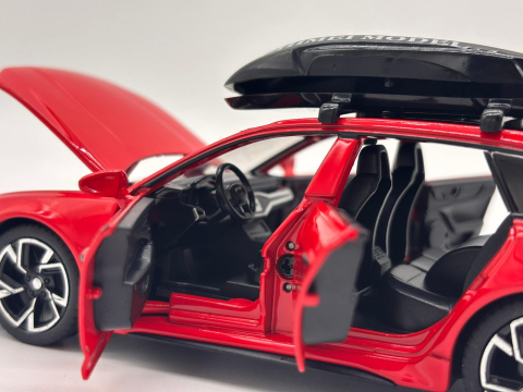 Automachetă Audi RS6 din Metal, 15 cm, Funcție Pull-Back, Uși, Capotă și Portbagaj Deschizătoare, Lumină și Sunet [4]