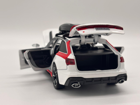 Automachetă Audi RS6 din Metal, 15 cm, Funcție Pull-Back, Uși, Capotă și Portbagaj Deschizătoare, Lumină și Sunet [9]