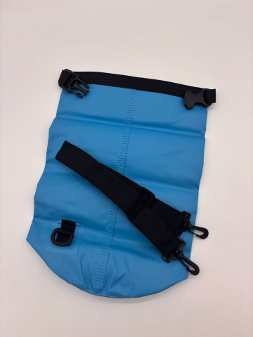 Sac Etanș Ocean Pack 5L – 100% Impermeabil, Protecție Contra Apelor, Nisipului și Prafului, Curea Reglabilă Inclusă [5]
