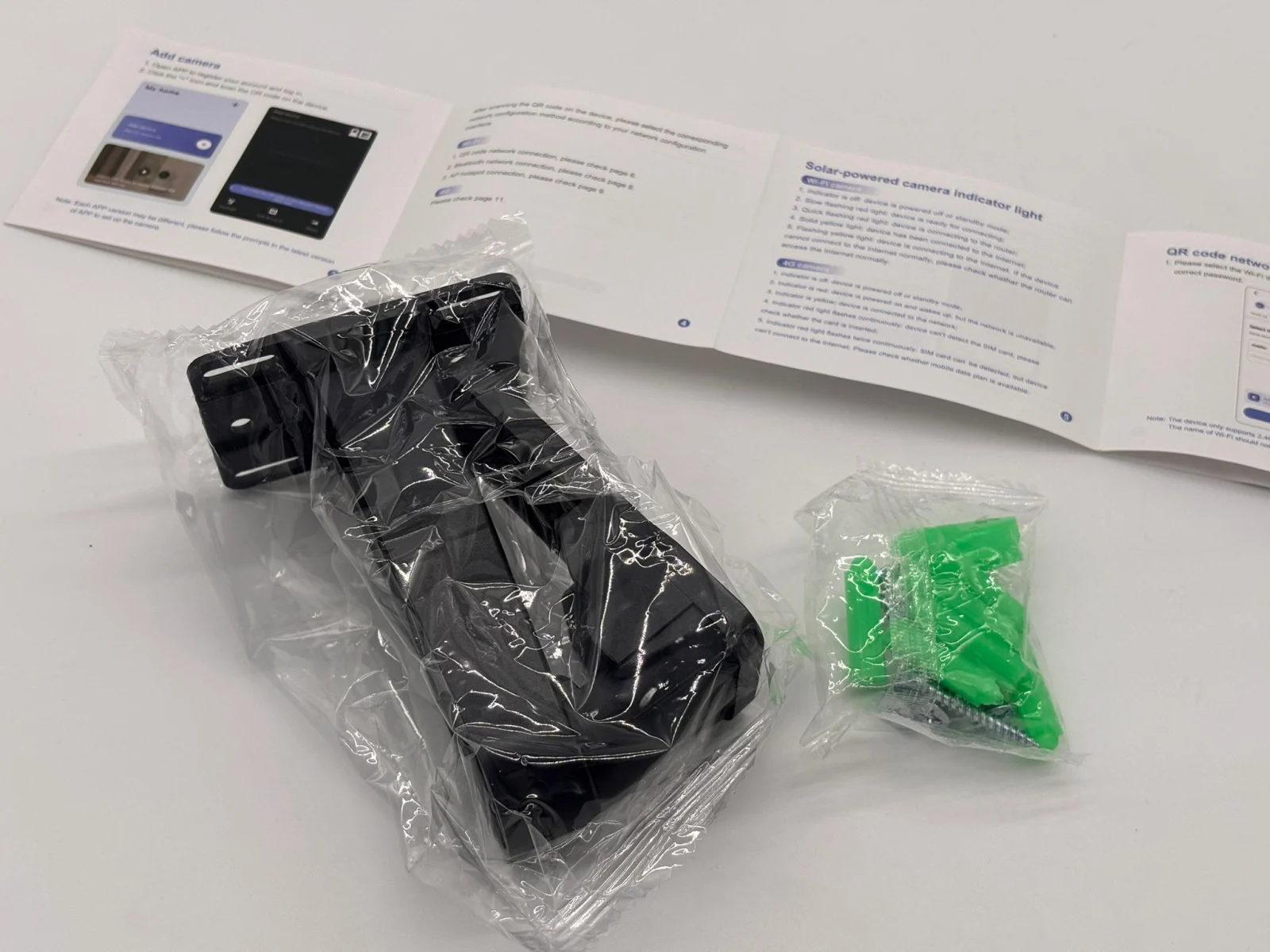 Set 2x Camera Supraveghere 4G cu Panou Solar Tip Crocodil, 3 Camere rotative 720°, 15 MP (5 + 5 + 5MP), 8K UHD, Panou Solar Monocristalin, Viziune Nocturna, Detectare Umana, Zoom 10X Digital, Functie [13]