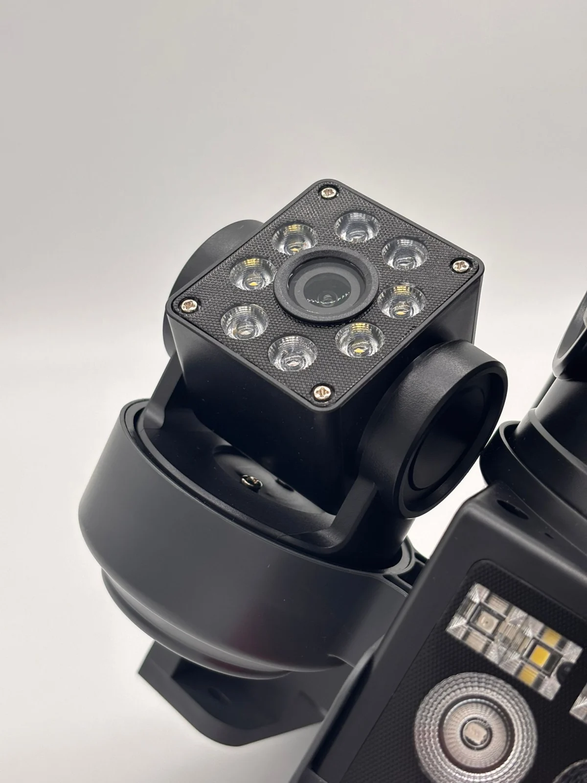 Set 2x Camera Supraveghere 4G cu Panou Solar Tip Crocodil, 3 Camere rotative 720°, 15 MP (5 + 5 + 5MP), 8K UHD, Panou Solar Monocristalin, Viziune Nocturna, Detectare Umana, Zoom 10X Digital, Functie [9]