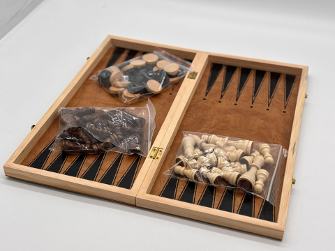 Set Șah și Table 2 în 1 din Lemn Finisat, cu Piese Incluse, Diferite Dimensiuni (30 / 35 / 40 / 45 cm) [4]