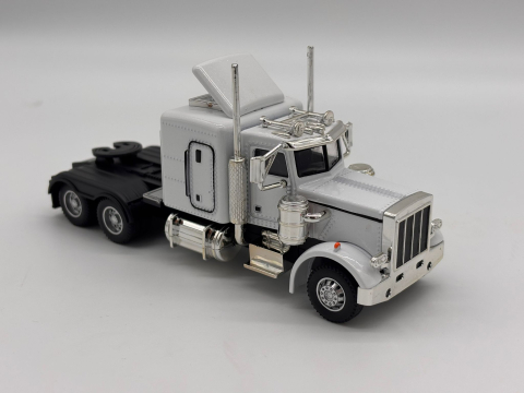 Automachetă TIR American, 16.5 cm, Funcție Pull-Back, Lumină și Sunet Realist de Claxon [7]