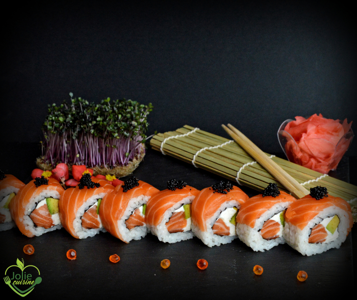 Salmon & Avocado Roll [1]